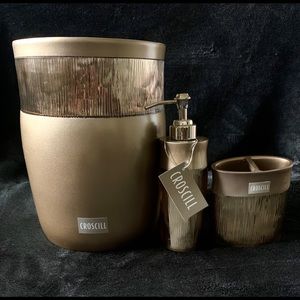 Croscill Metallic 3 piece bathroom set